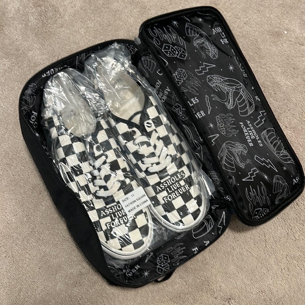 Men’s Size 11 Skate board shoes Assholes Live Forever